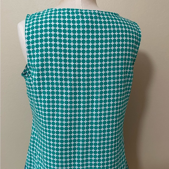 Banana Republic (MED) sleeveless tunic with bust darts and bottom slits. - Picture 5 of 8